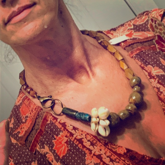 Boho Necklace Turquoise Goldstone Ceramic Cowry - Picture 7 of 7